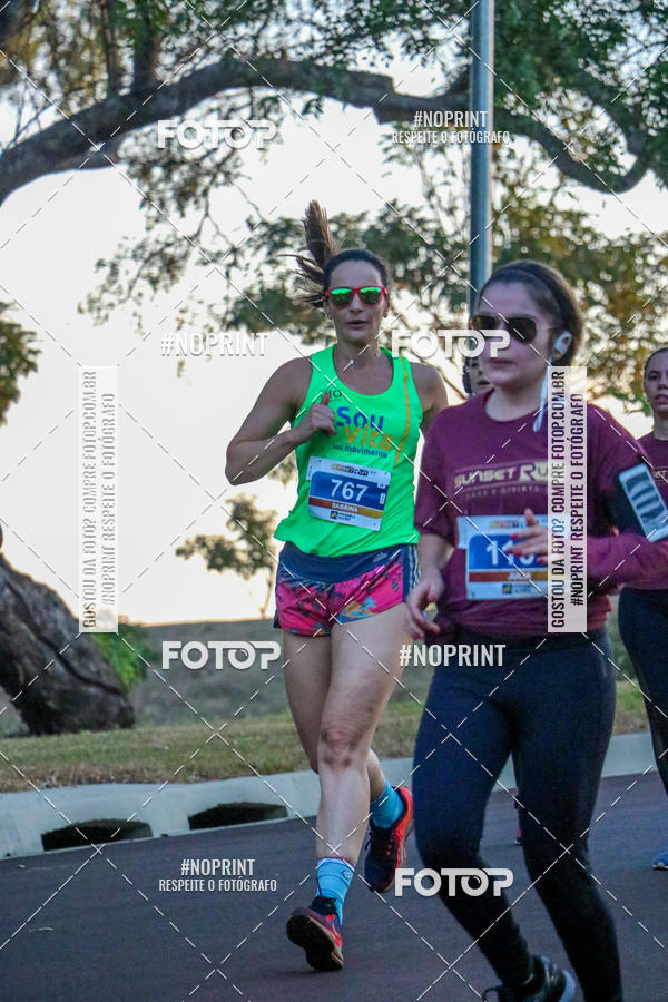 Buy your photos of the eventSunset Run 2019 on Fotop