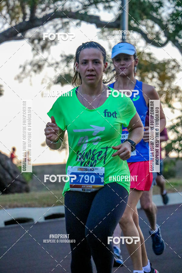 Buy your photos of the eventSunset Run 2019 on Fotop