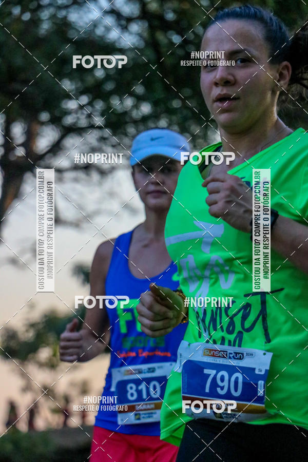 Buy your photos of the eventSunset Run 2019 on Fotop