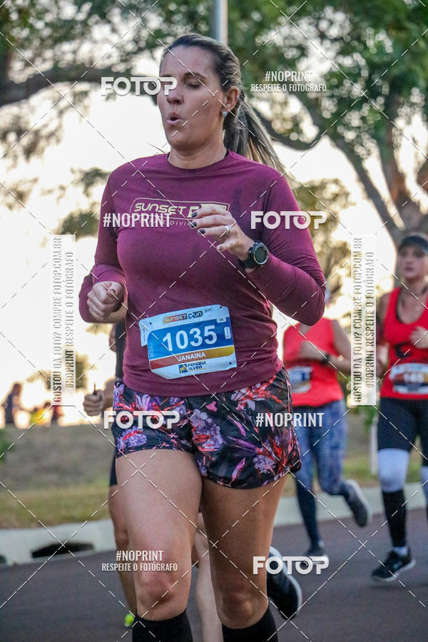Buy your photos of the eventSunset Run 2019 on Fotop