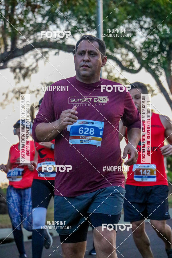 Buy your photos of the eventSunset Run 2019 on Fotop
