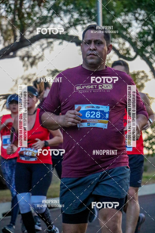 Buy your photos of the eventSunset Run 2019 on Fotop