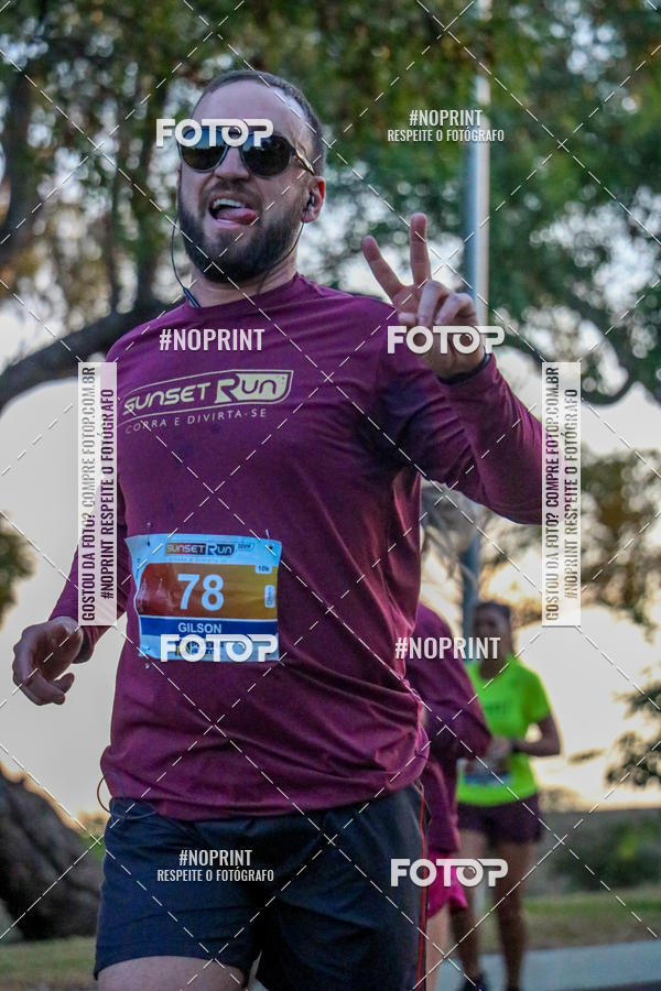 Buy your photos of the eventSunset Run 2019 on Fotop