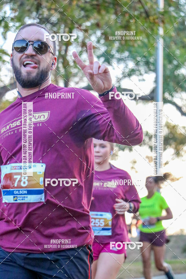Buy your photos of the eventSunset Run 2019 on Fotop