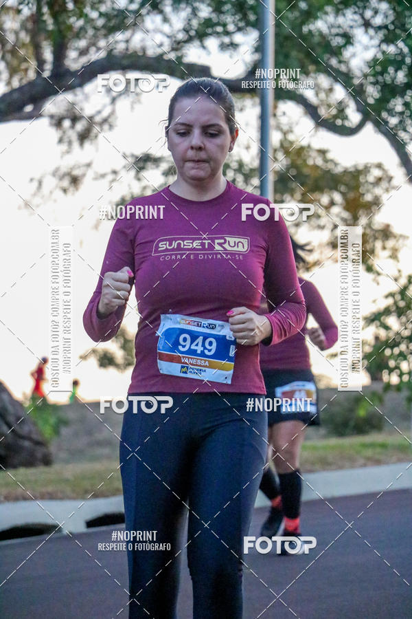 Buy your photos of the eventSunset Run 2019 on Fotop