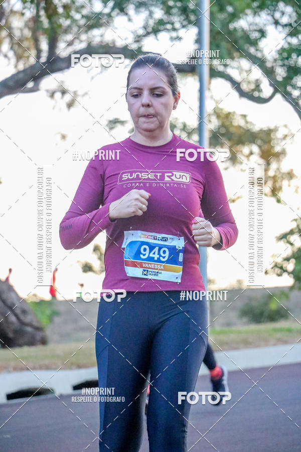 Buy your photos of the eventSunset Run 2019 on Fotop