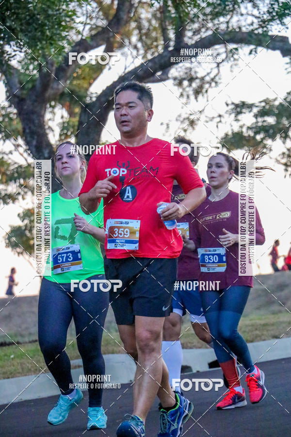 Buy your photos of the eventSunset Run 2019 on Fotop