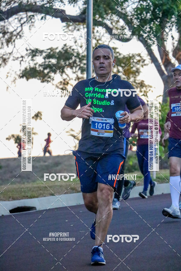 Buy your photos of the eventSunset Run 2019 on Fotop