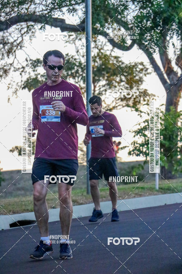 Buy your photos of the eventSunset Run 2019 on Fotop