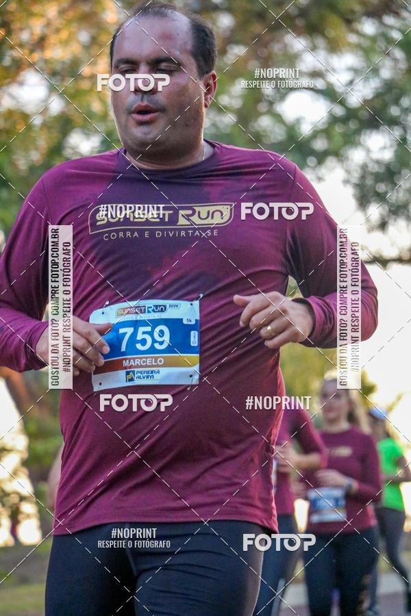 Buy your photos of the eventSunset Run 2019 on Fotop