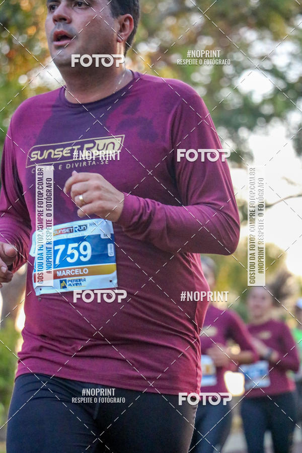 Buy your photos of the eventSunset Run 2019 on Fotop