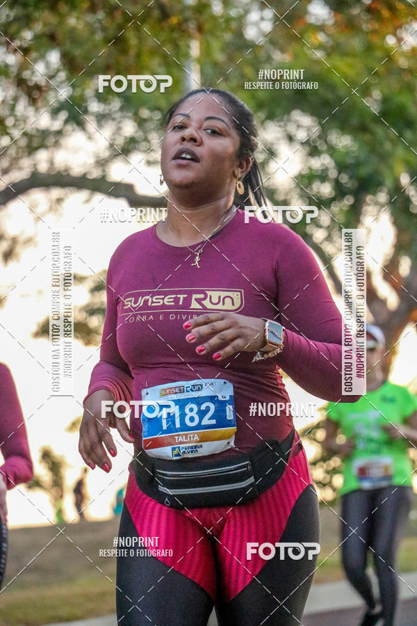 Buy your photos of the eventSunset Run 2019 on Fotop