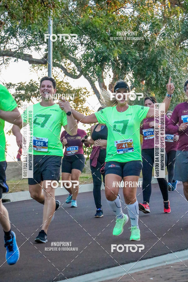 Buy your photos of the eventSunset Run 2019 on Fotop