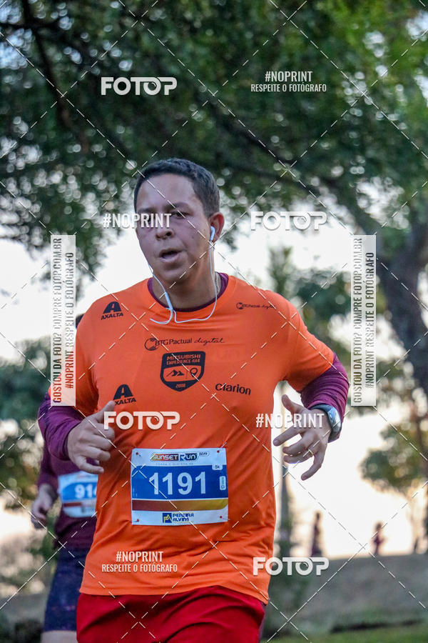 Buy your photos of the eventSunset Run 2019 on Fotop