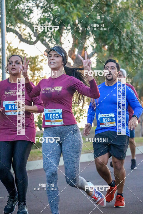 Buy your photos of the eventSunset Run 2019 on Fotop