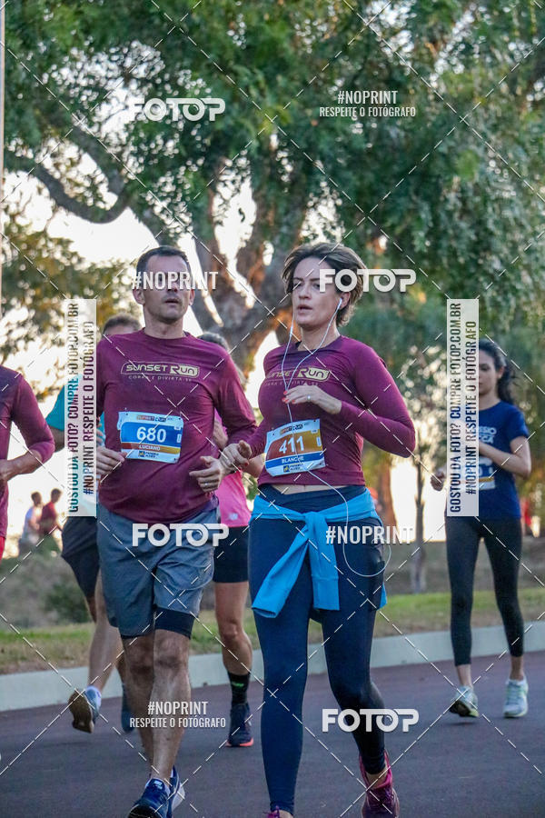 Buy your photos of the eventSunset Run 2019 on Fotop
