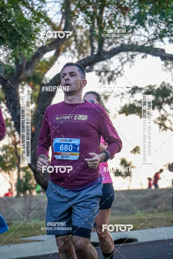 Buy your photos of the eventSunset Run 2019 on Fotop