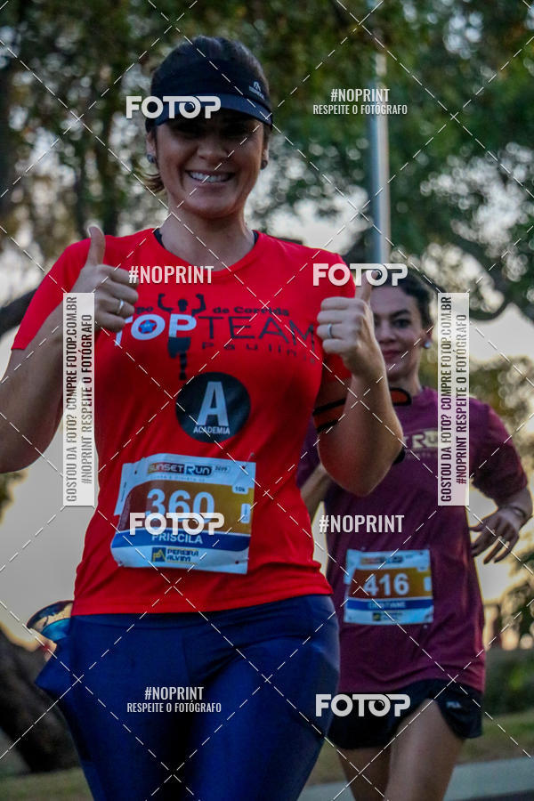 Buy your photos of the eventSunset Run 2019 on Fotop