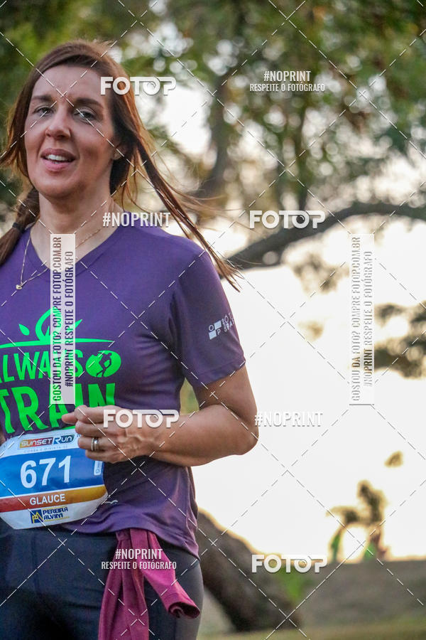 Buy your photos of the eventSunset Run 2019 on Fotop