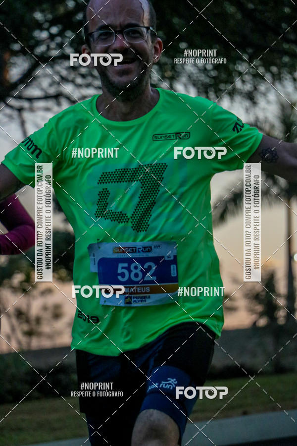 Buy your photos of the eventSunset Run 2019 on Fotop