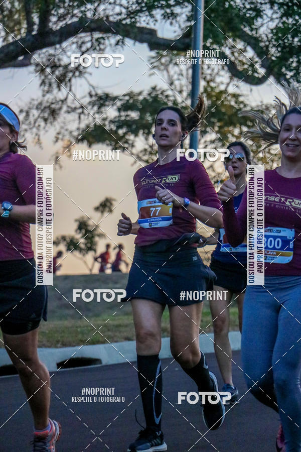 Buy your photos of the eventSunset Run 2019 on Fotop