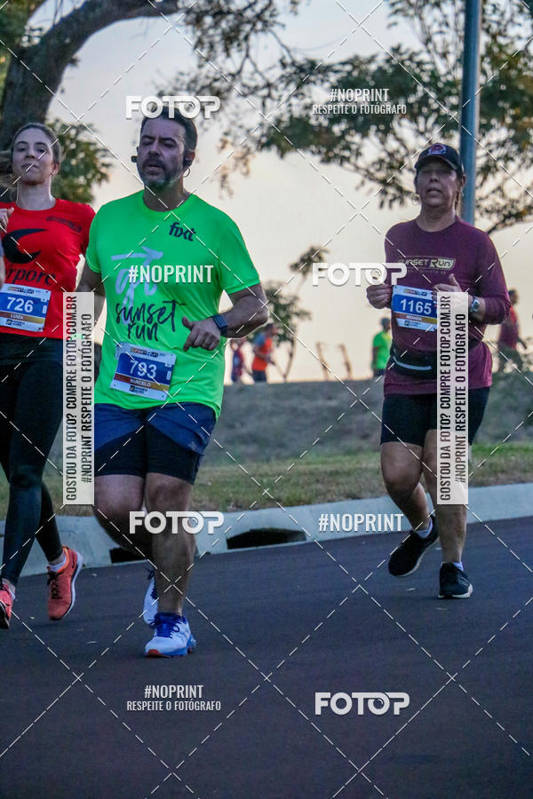 Buy your photos of the eventSunset Run 2019 on Fotop