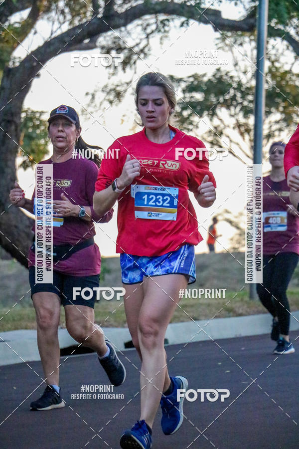 Buy your photos of the eventSunset Run 2019 on Fotop