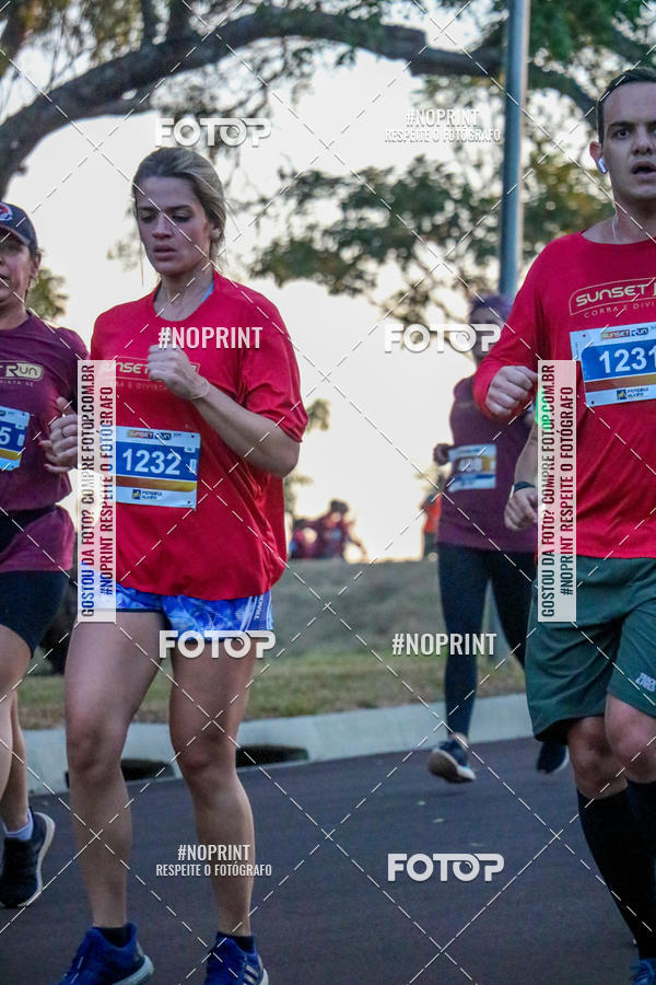 Buy your photos of the eventSunset Run 2019 on Fotop