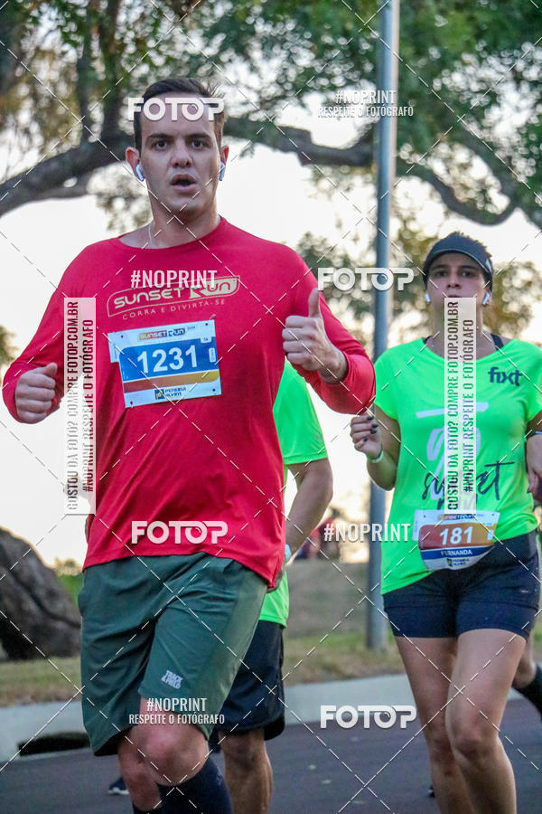 Buy your photos of the eventSunset Run 2019 on Fotop
