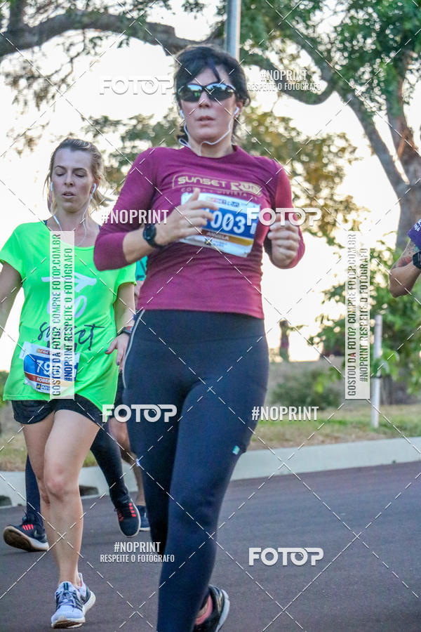 Buy your photos of the eventSunset Run 2019 on Fotop