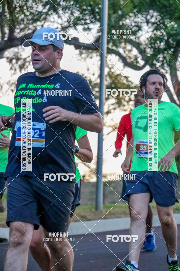 Buy your photos of the eventSunset Run 2019 on Fotop