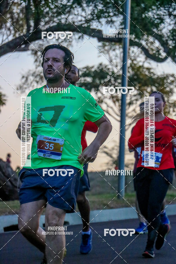 Buy your photos of the eventSunset Run 2019 on Fotop