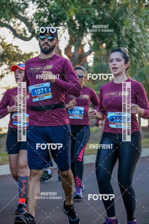 Buy your photos of the eventSunset Run 2019 on Fotop