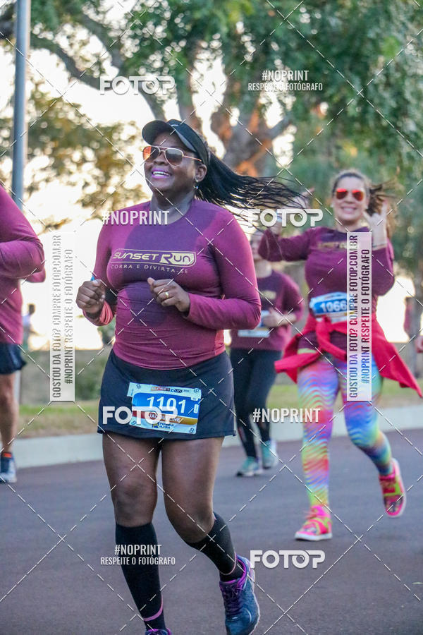 Buy your photos of the eventSunset Run 2019 on Fotop