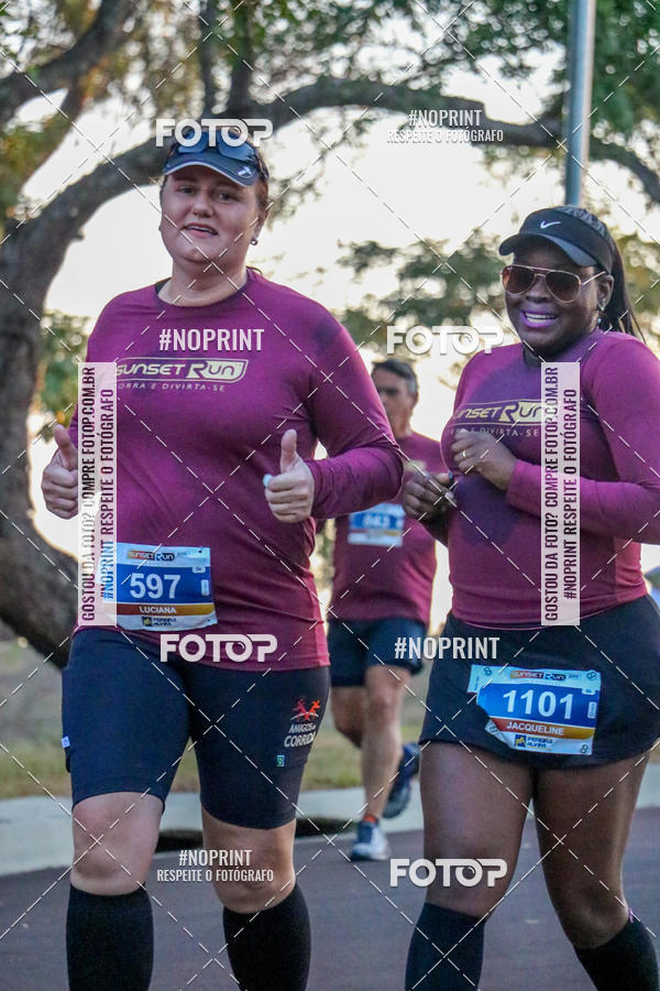 Buy your photos of the eventSunset Run 2019 on Fotop