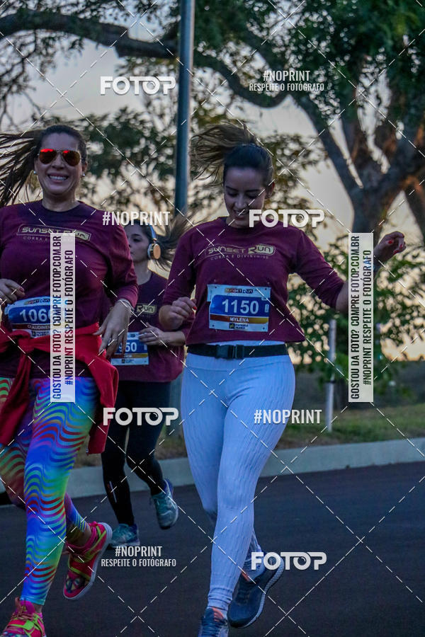 Buy your photos of the eventSunset Run 2019 on Fotop