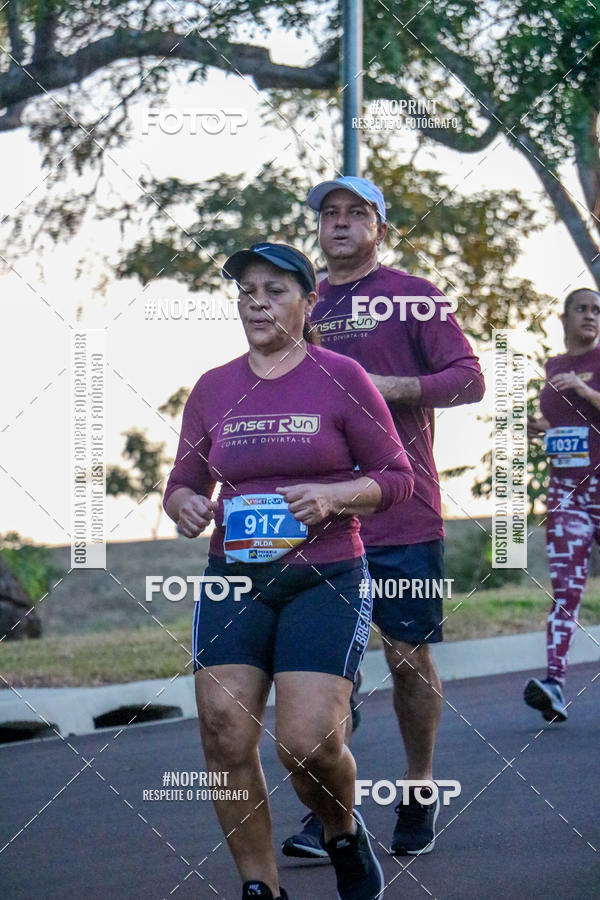 Buy your photos of the eventSunset Run 2019 on Fotop