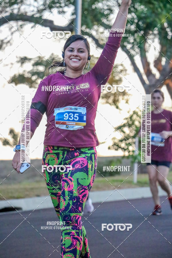 Buy your photos of the eventSunset Run 2019 on Fotop