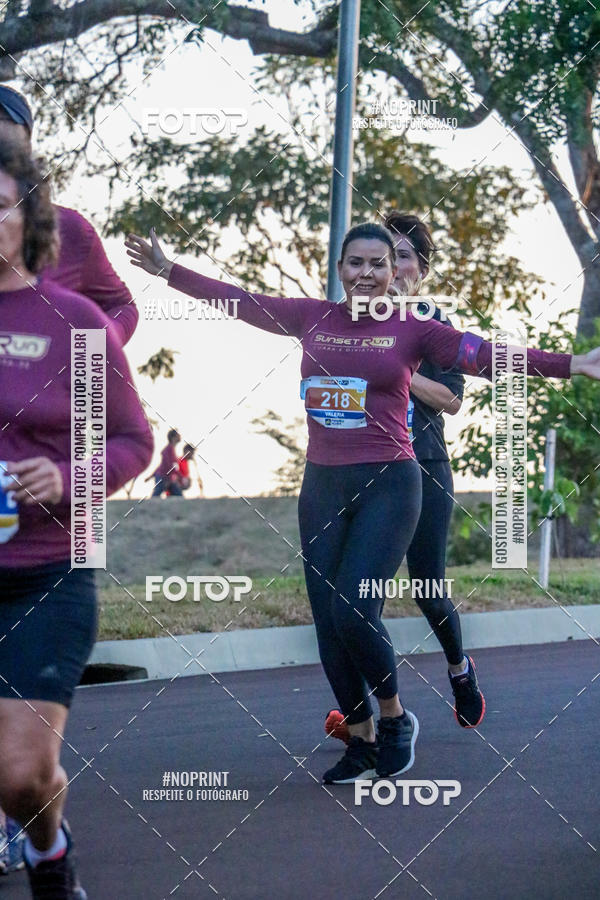 Buy your photos of the eventSunset Run 2019 on Fotop