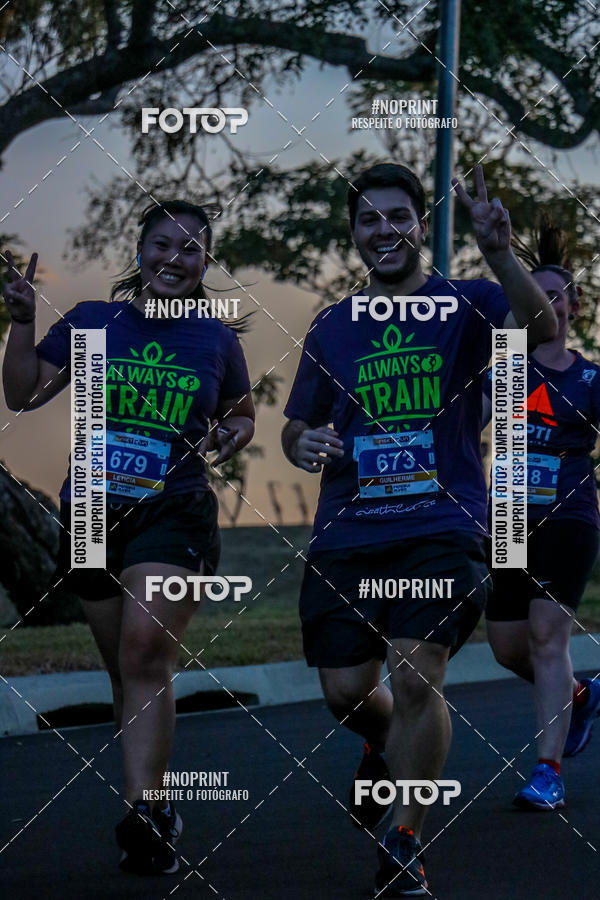 Buy your photos of the eventSunset Run 2019 on Fotop