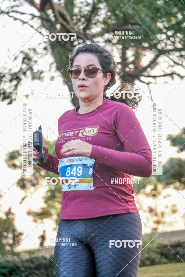 Buy your photos of the eventSunset Run 2019 on Fotop
