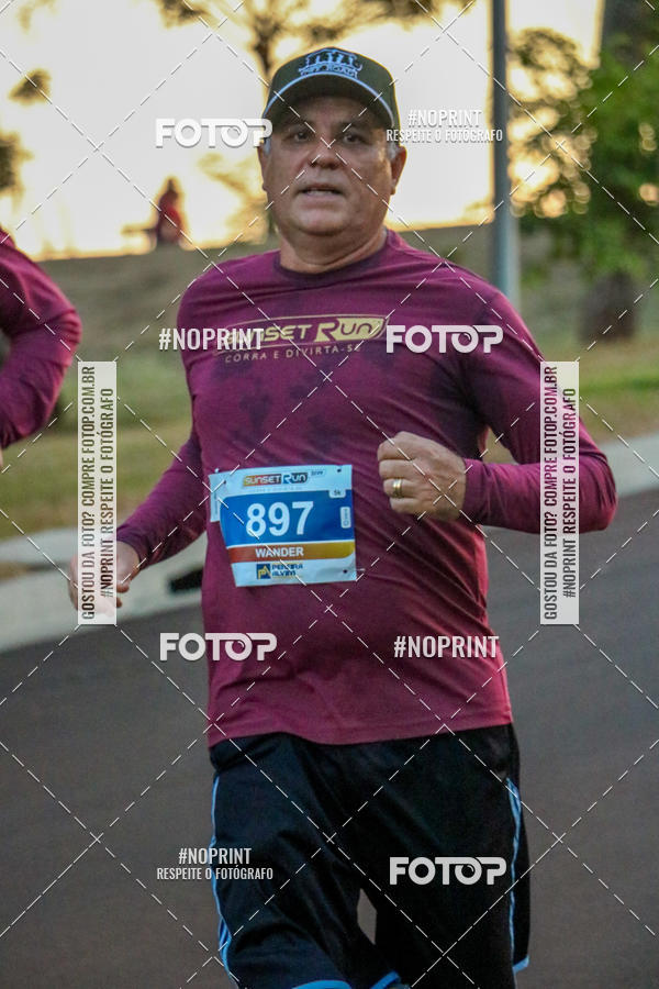 Buy your photos of the eventSunset Run 2019 on Fotop