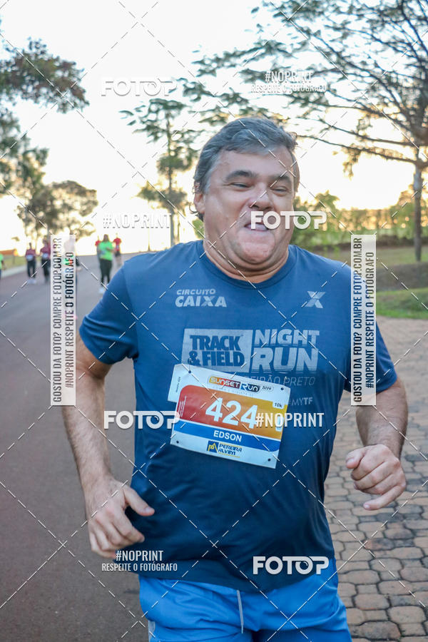 Buy your photos of the eventSunset Run 2019 on Fotop
