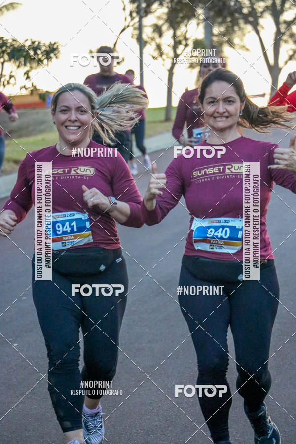 Buy your photos of the eventSunset Run 2019 on Fotop
