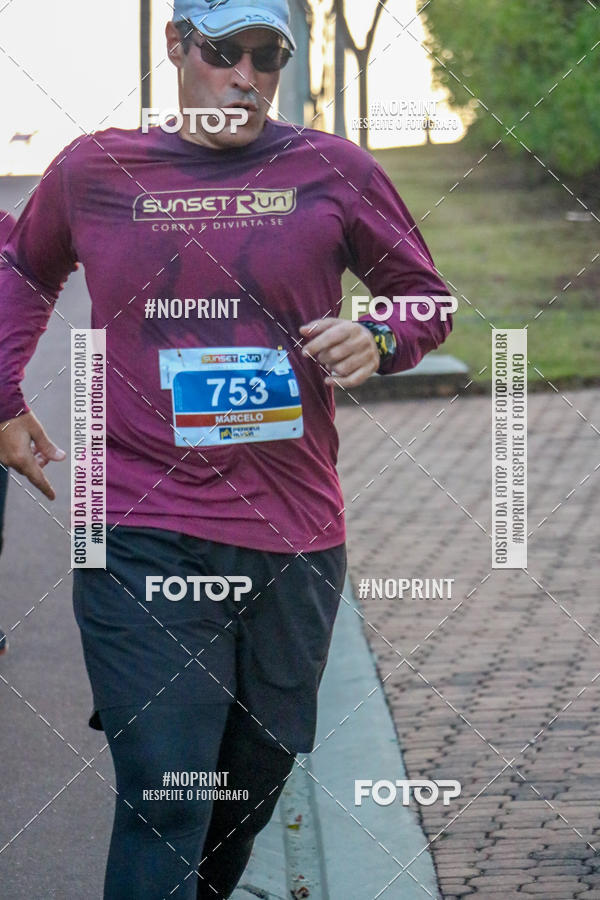 Buy your photos of the eventSunset Run 2019 on Fotop