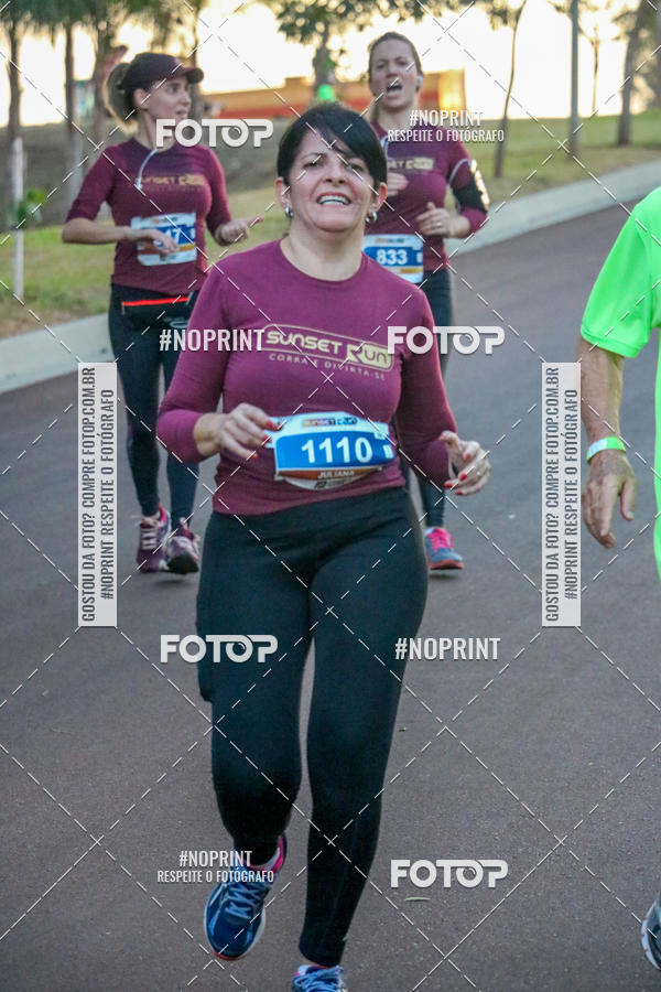 Buy your photos of the eventSunset Run 2019 on Fotop