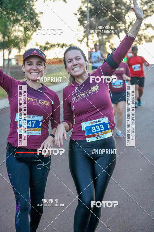 Buy your photos of the eventSunset Run 2019 on Fotop