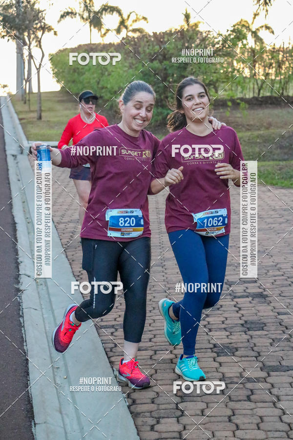 Buy your photos of the eventSunset Run 2019 on Fotop