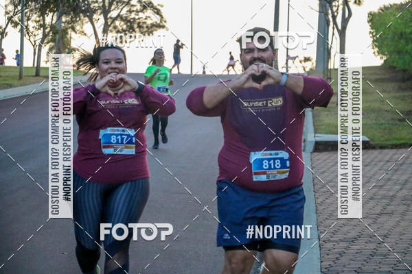 Buy your photos of the eventSunset Run 2019 on Fotop