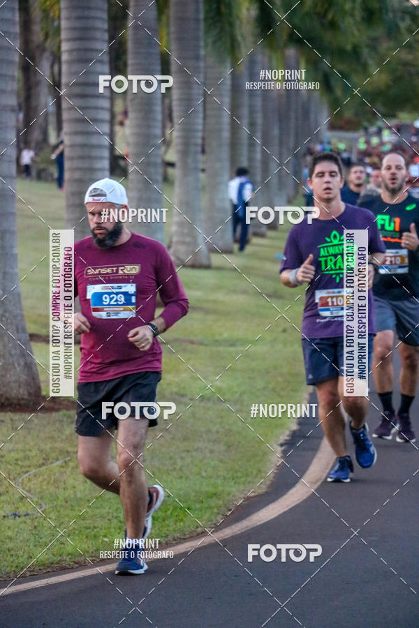 Buy your photos of the eventSunset Run 2019 on Fotop